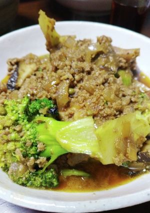 ブロッコリーの赤出汁味噌麻婆-レシピのメイン写真