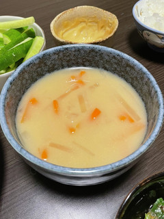 大根と人参の根菜味噌汁-レシピのメイン写真
