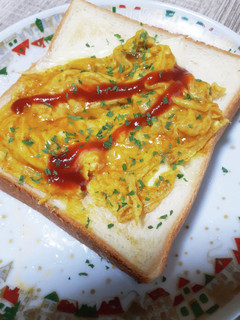 カレースクランブルのせチーズトースト-レシピのメイン写真