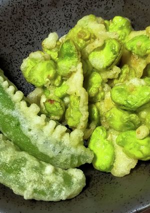 春の味そら豆とスナップエンドウの天ぷら-レシピのメイン写真