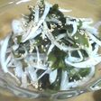 新玉ねぎとわかめのサラダ