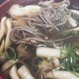 本格出汁から作るたっぷりきのこの温蕎麦