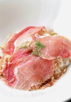 驚くほど美味！生ハムおかか丼♡-レシピのメイン写真