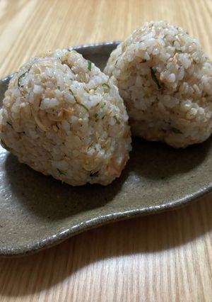 サバ缶×梅干し×大葉のおにぎり-レシピのメイン写真