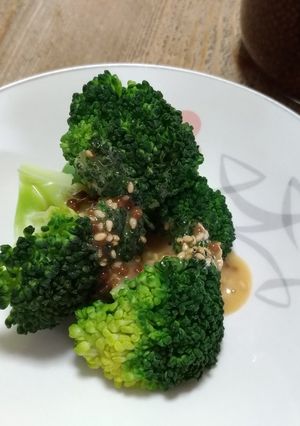 ブロッコリーのブラックゴマドレッシング-レシピのメイン写真