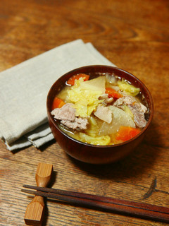 豚肉と大根と人参と白菜のごま味噌スープ-レシピのメイン写真