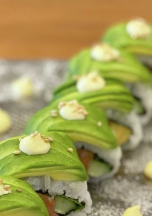 カリフォルニアロール〜アボカドを添えて〜-レシピのメイン写真