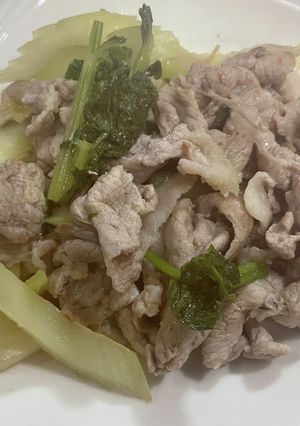 豚肉とセロリの炒め物　納豆に添付のタレ味-レシピのメイン写真