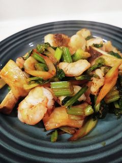 エビとセロリでお気軽エスニック-レシピのメイン写真