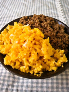 ご飯が進む♪二色そぼろ丼-レシピのメイン写真