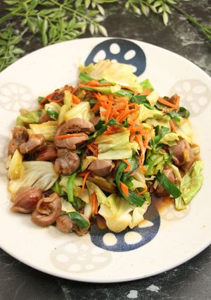 簡単!砂肝とキャベツの炒め物-レシピのメイン写真
