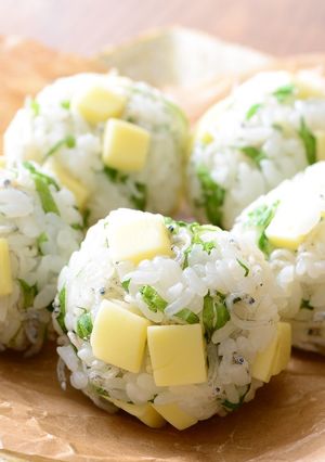 チーズとじゃこのミニおにぎり-レシピのメイン写真