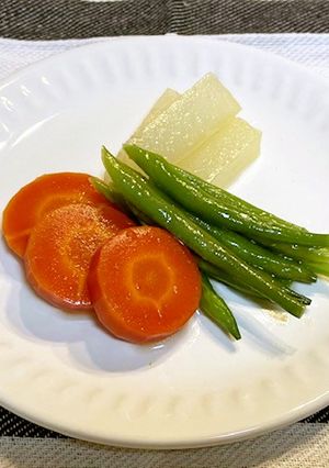 金時にんじんと大根のコンソメ煮-レシピのメイン写真