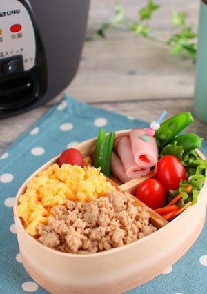 ＼大同電鍋レシピ／鶏そぼろ丼-レシピのメイン写真