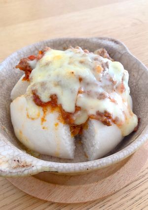 皮まんアレンジ*ミートチーズ焼き-レシピのメイン写真
