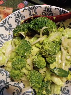 ブロッコリーとアボカドのグリーンサラダ-レシピのメイン写真