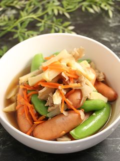 簡単!シャウエッセンとたけのこの白だし煮-レシピのメイン写真