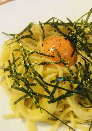 シンプルパスタ●玉子かけペペロンチーノ-レシピのメイン写真