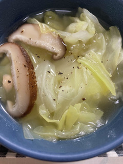 キャベツと干し椎茸と生姜のスープ♪-レシピのメイン写真