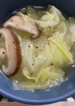 キャベツと干し椎茸と生姜のスープ♪-レシピのメイン写真
