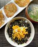 自家製ワカメふりかけ&新玉ネギかき揚げ