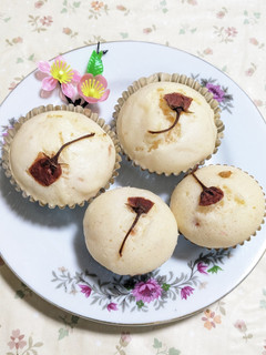 ほほほんのり桜蒸しパン-レシピのメイン写真