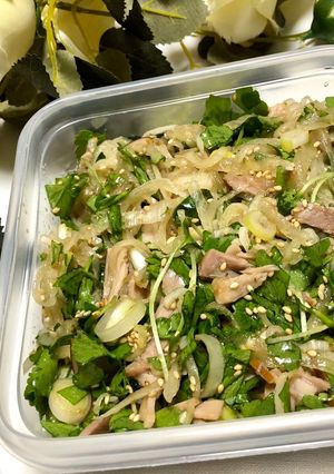 せりを使った大根サラダ(七草-レシピのメイン写真