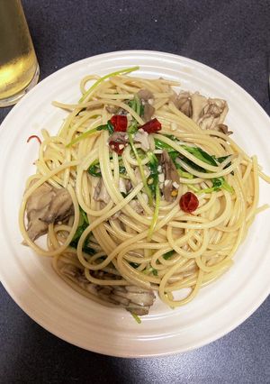 豆苗と舞茸のペペロンチーノ風パスタ-レシピのメイン写真