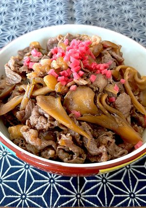 食感がいい!簡単『きのこ入り牛丼』-レシピのメイン写真