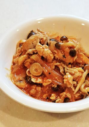 豚肉としめじのケチャップ炒め-レシピのメイン写真