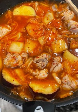 鶏モモとさつまいものキムチ煮-レシピのメイン写真