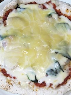 アツアツ、窯焼きピザ-レシピのメイン写真