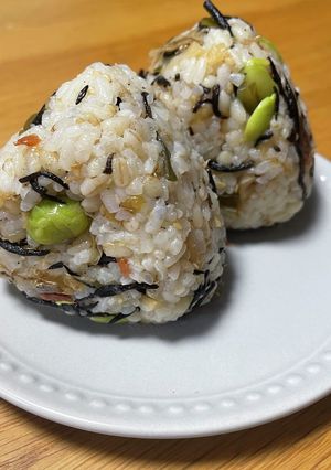 乾物と枝豆の雑穀おにぎり-レシピのメイン写真
