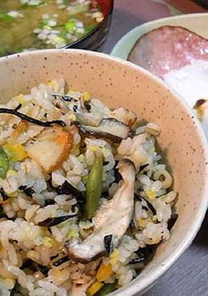 ひじきのホッコリ雑穀炊き込みご飯♪-レシピのメイン写真
