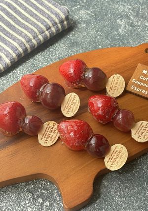 【簡単】アイスタンフル いちご ぶどう-レシピのメイン写真