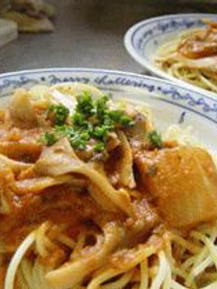 白菜とマイタケで。。簡単トマトソースパスタ!-レシピのメイン写真