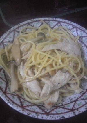 簡単　蒸し鶏のバター醤油パスタ-レシピのメイン写真