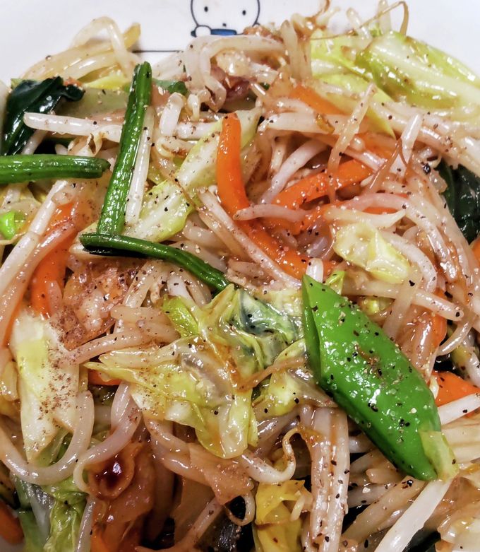 野菜たっぷりで街中華の野菜炒めです♪ by たかたかきよきよ(たかきよ