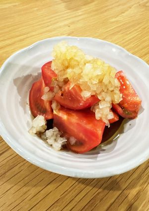 あと一品欲しい時！トマト&玉ねぎで-レシピのメイン写真