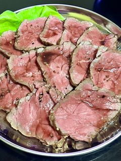 ✨ローストビーフ✨赤ワインソースがけ-レシピのメイン写真
