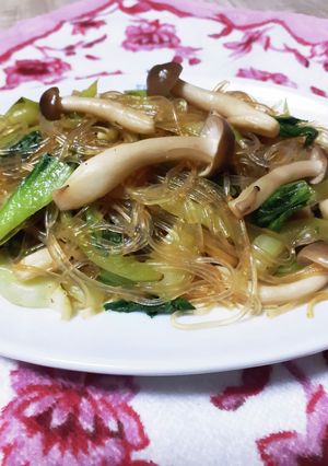 チンゲン菜としめじの春雨炒め-レシピのメイン写真
