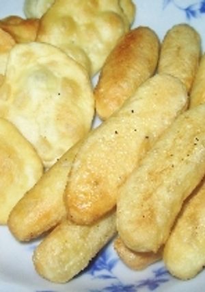材料２つだけ！形次第で色々食感の揚げ菓子-レシピのメイン写真