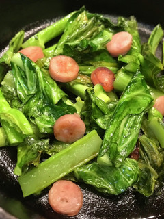 栄養満点!ケールは炒めると美味しいよ-レシピのメイン写真