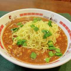 รูปของ 麺が浮く〜麻婆ラーメン