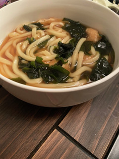 ワカメと油揚げの煮込みうどん-レシピのメイン写真