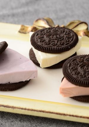 小さなチーズケーキ　ココアクッキーサンド-レシピのメイン写真