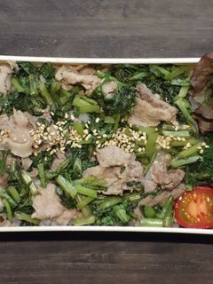 電子レンジで簡単★春菊と豚肉の丼弁当-レシピのメイン写真