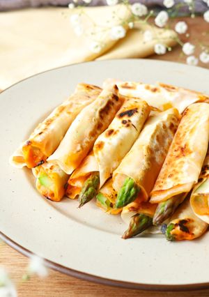 お弁当にも◎アスパラとハムの餃子の皮巻き-レシピのメイン写真