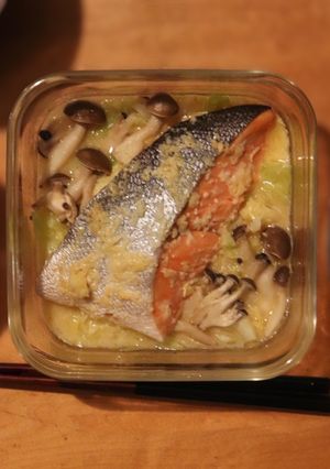 鮭とキャベツとしめじのにんにく味噌バター-レシピのメイン写真