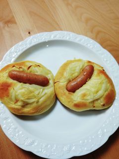 ふわふわソーセージパン-レシピのメイン写真